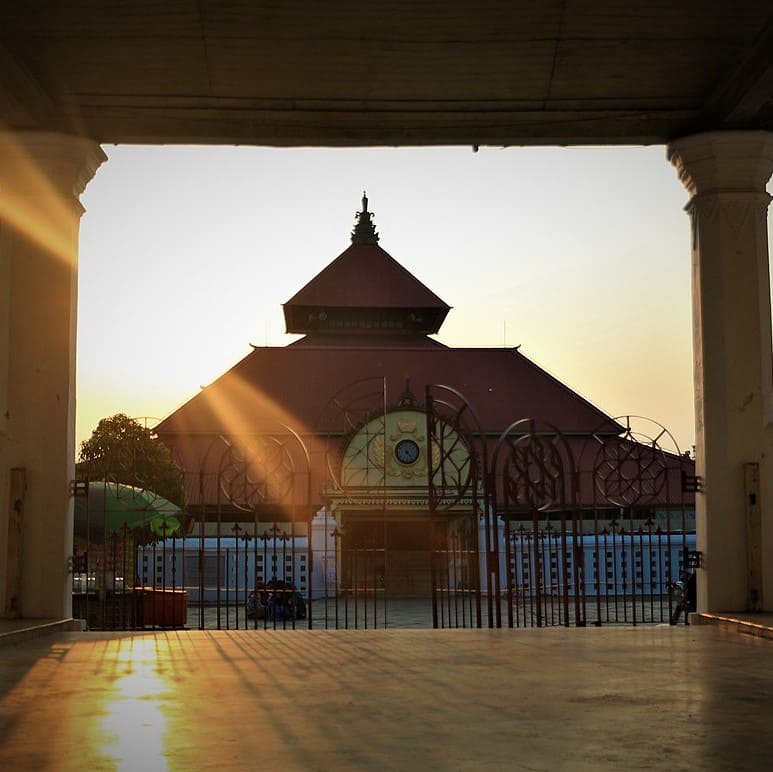 Kauman Grand Mosque during sunset